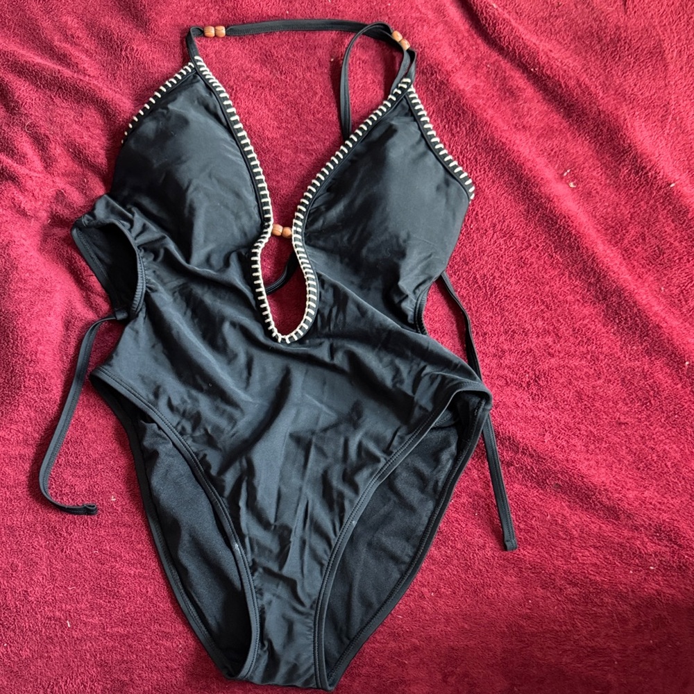 Shade & Shore Black One Piece Swimsuit